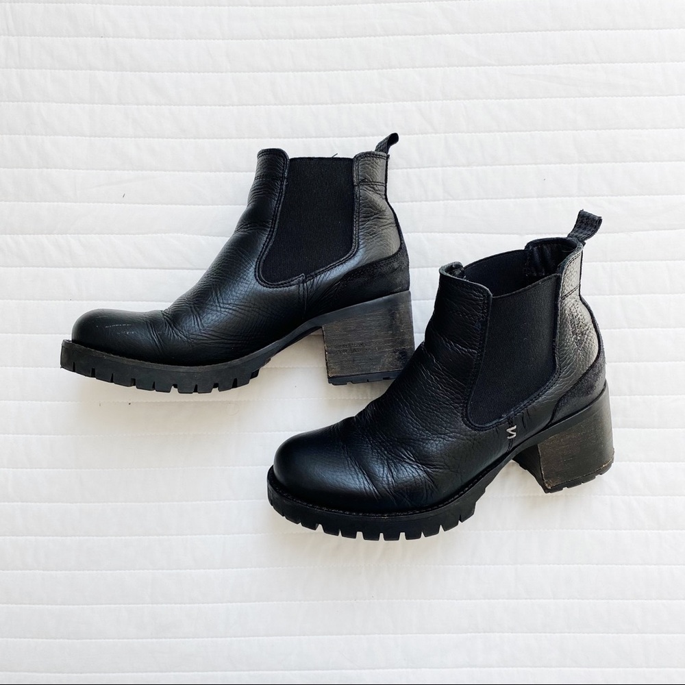 🌿 Bullboxer Chelsea Boot 🌿